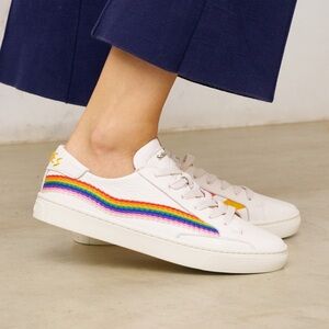 SOLUDOS The Ibiza Classic Sneaker in Rainbow Wave